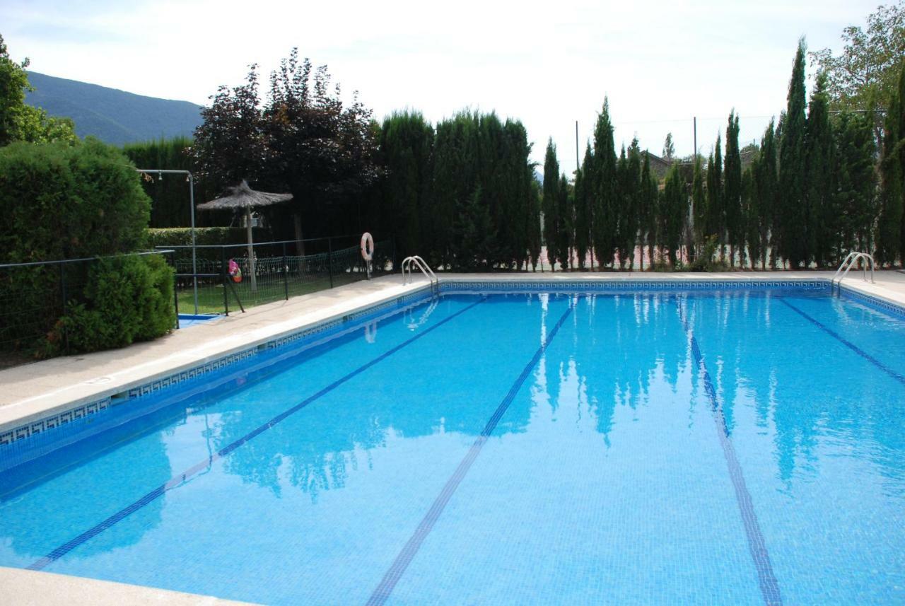Atico En Biescas Con Piscina, Tenis Y Barbacoa Экстерьер фото